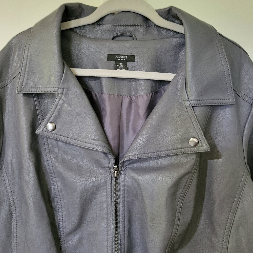 Alfani Gray Leather Jacket with Collared Neckline and Relaxed Fit - Picture 6 of 13